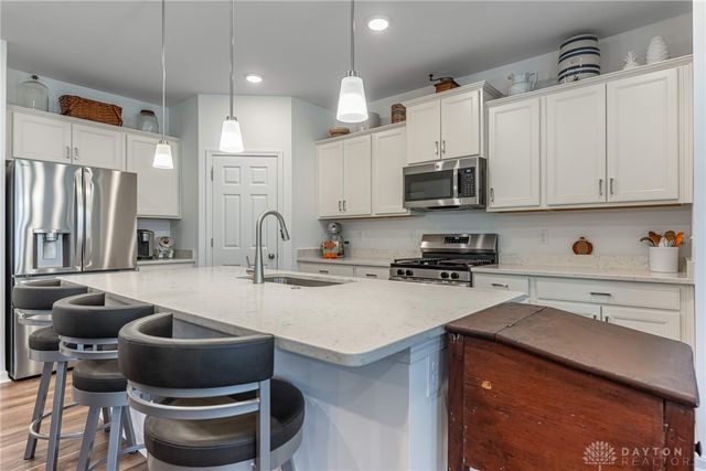 1674 Glade Valley Drive, Washington Twp, OH 45458