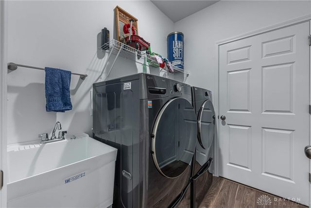 1674 Glade Valley Drive, Washington Twp, OH 45458