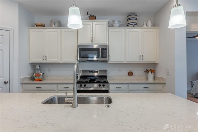 1674 Glade Valley Drive, Washington Twp, OH 45458