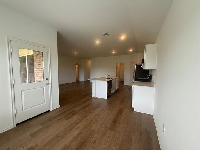 16213 Maroon Drive, Piedmont, OK 73078