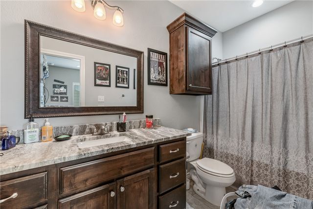 4011 Golden Eagle Drive B, Bryan, TX 77808