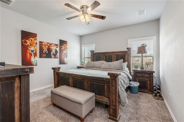 4011 Golden Eagle Drive B, Bryan, TX 77808