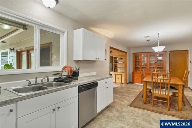 4092 Sylvia St SE, Salem, OR 97317