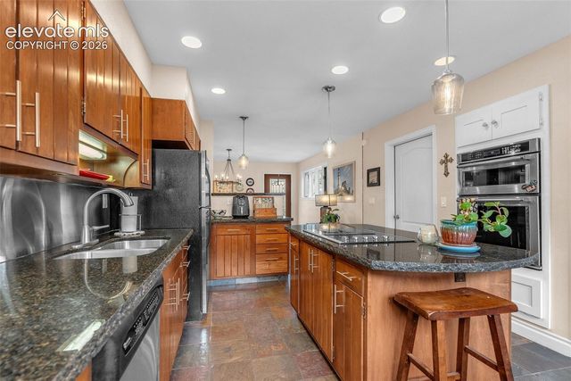 7815 Red Rock Circle, Larkspur, CO 80118