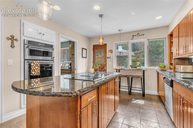 7815 Red Rock Circle, Larkspur, CO 80118