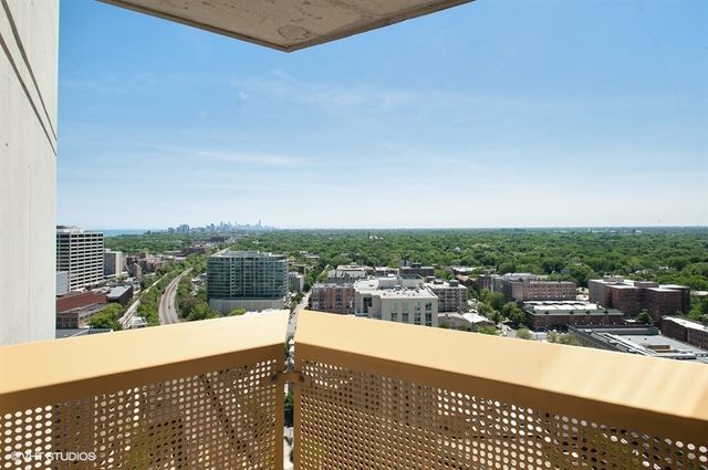 1720 MAPLE Avenue 2670, Evanston, IL 60201