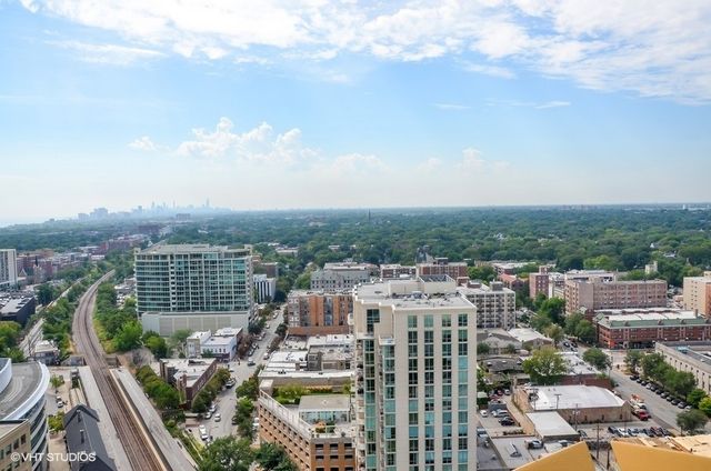 1720 MAPLE Avenue 2670, Evanston, IL 60201