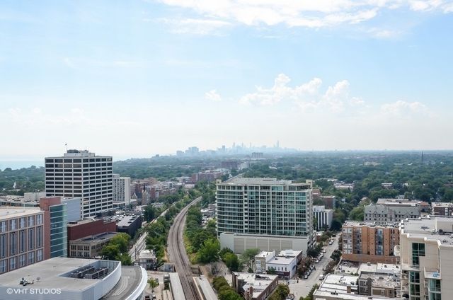 1720 MAPLE Avenue 2670, Evanston, IL 60201