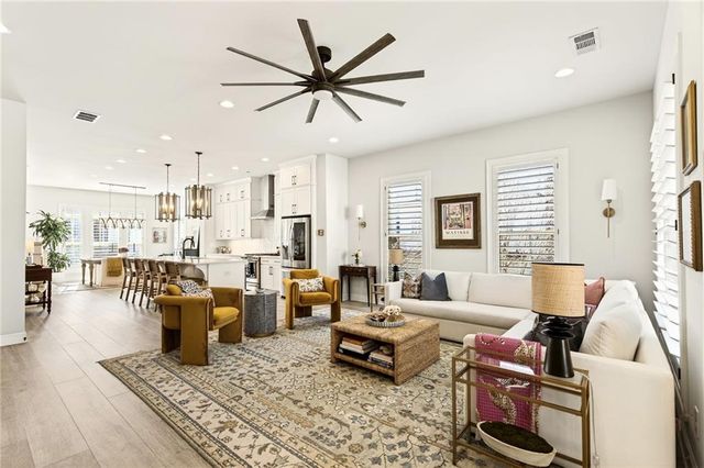 4342 Parkside Place, Atlanta, GA 30342