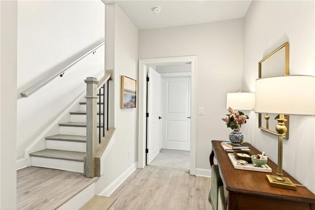 4342 Parkside Place, Atlanta, GA 30342