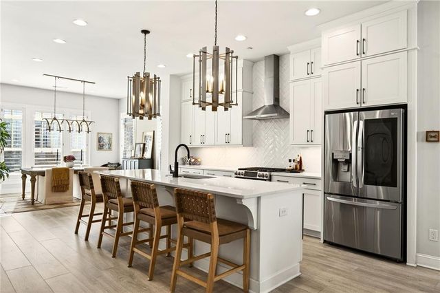 4342 Parkside Place, Atlanta, GA 30342