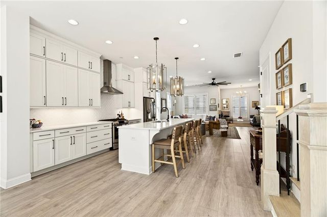 4342 Parkside Place, Atlanta, GA 30342