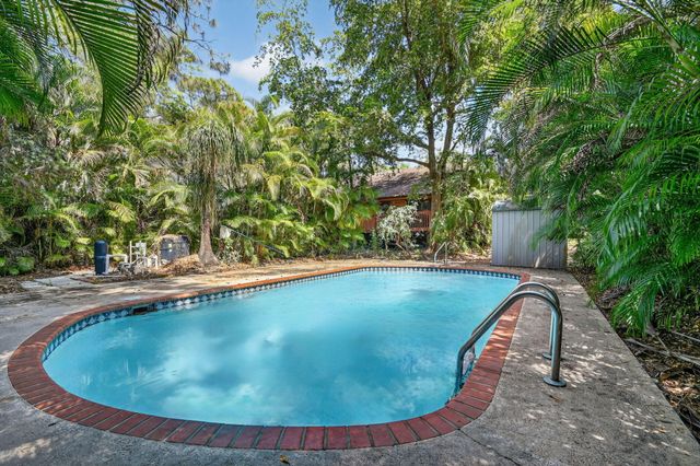 12140 57th Rd Road N, West Palm Beach, FL 33411