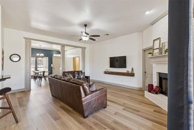 4721 Fawn Run Drive, Yukon, OK 73099