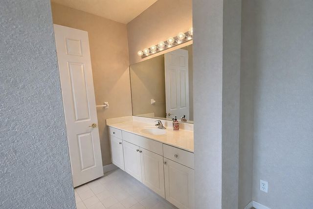 1381 Beacon Circle, Wellington, FL 33414