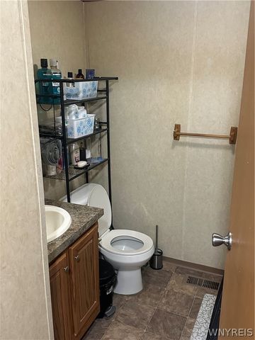 611 C Street, Niagara Falls, NY 14304