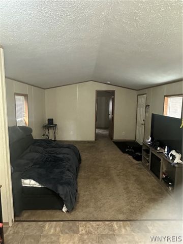 611 C Street, Niagara Falls, NY 14304