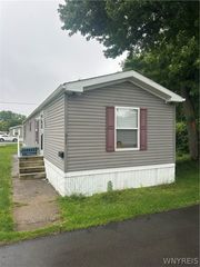 611 C Street, Niagara Falls, NY 14304