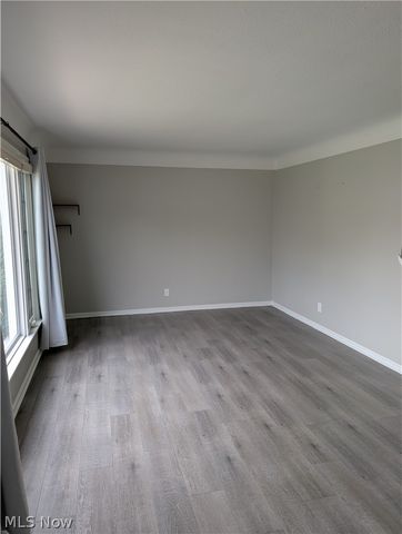 1678 Byron Drive, Mayfield Heights, OH 44124