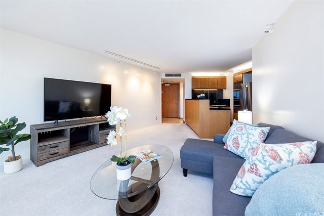 1330 Ala Moana Boulevard 3807, Honolulu, HI 96814