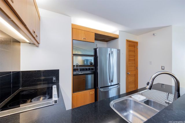 1330 Ala Moana Boulevard 3807, Honolulu, HI 96814