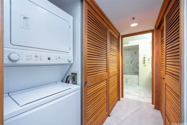 1330 Ala Moana Boulevard 3807, Honolulu, HI 96814