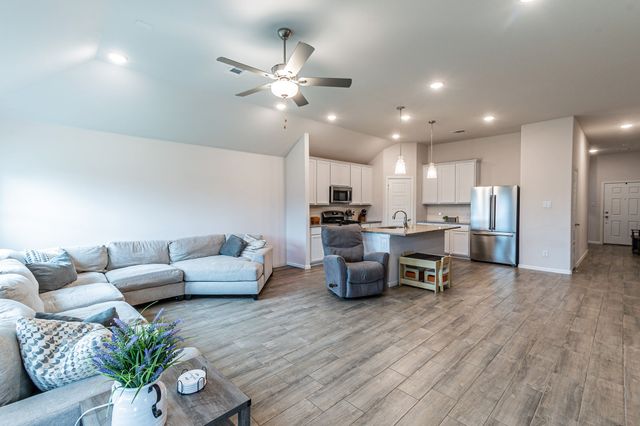 9000 Flying Eagle Lane, Fort Worth, TX 76131