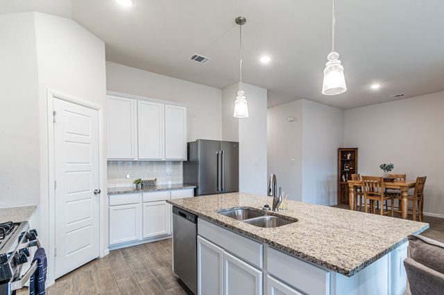 9000 Flying Eagle Lane, Fort Worth, TX 76131