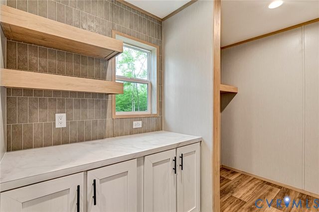 15263 Cross County Rd, Mineral, VA 23117