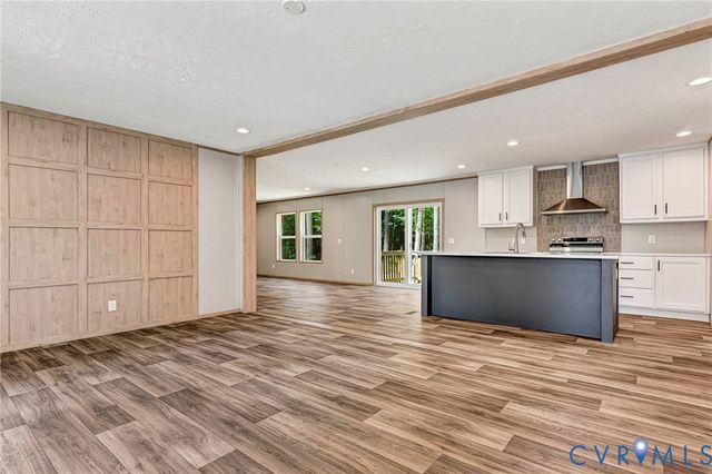 15263 Cross County Rd, Mineral, VA 23117