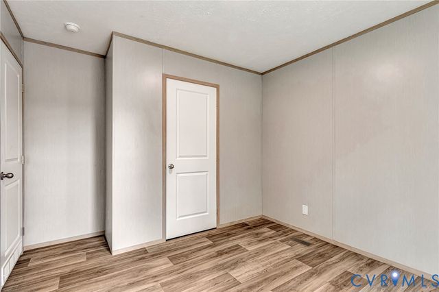 15263 Cross County Rd, Mineral, VA 23117
