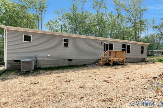 15263 Cross County Rd, Mineral, VA 23117