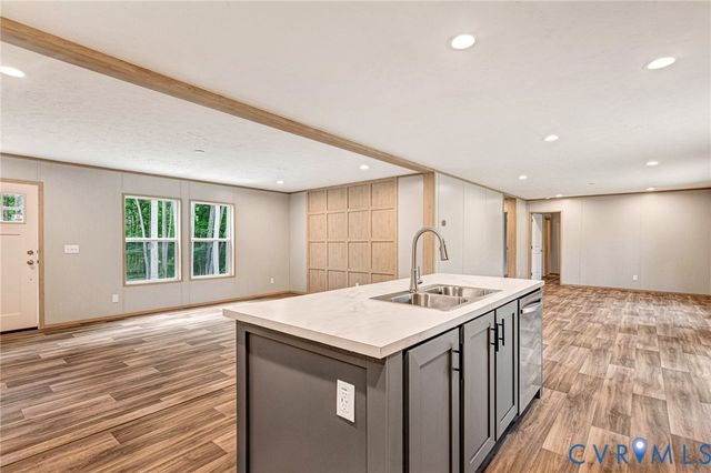15263 Cross County Rd, Mineral, VA 23117