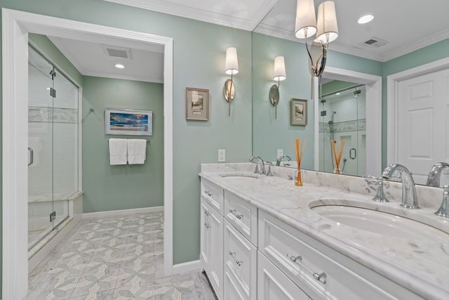 30 Pleasant Street 30, Wellesley, MA 02482