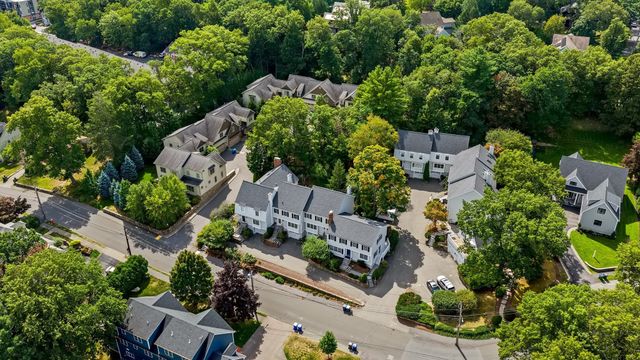 30 Pleasant Street 30, Wellesley, MA 02482