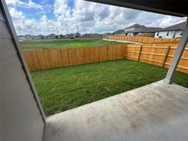 563 Evergreen Sumac LOOP, Kyle, TX 78640