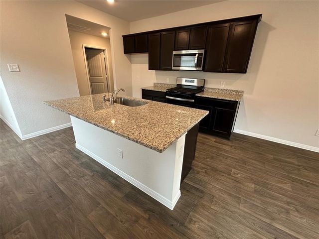 563 Evergreen Sumac LOOP, Kyle, TX 78640