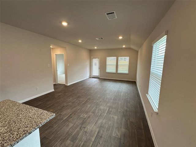 563 Evergreen Sumac LOOP, Kyle, TX 78640