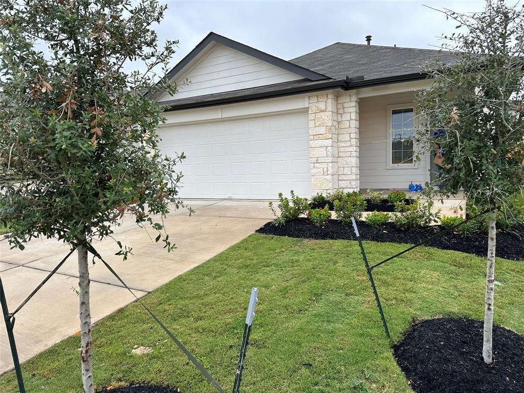 563 Evergreen Sumac LOOP, Kyle, TX 78640