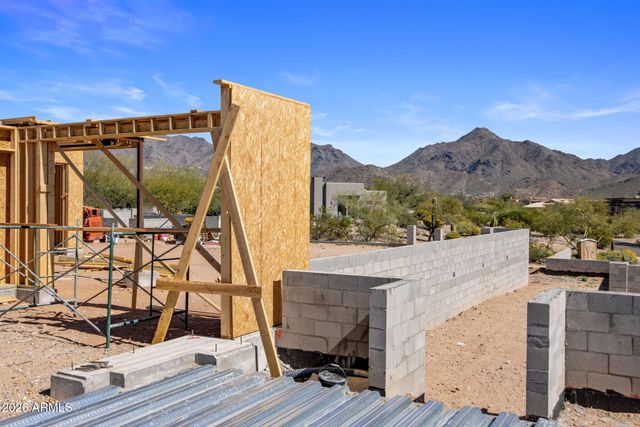 9402 E Diamond Rim Drive, Scottsdale, AZ 85255