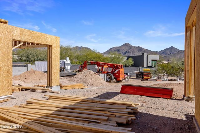 9402 E Diamond Rim Drive, Scottsdale, AZ 85255