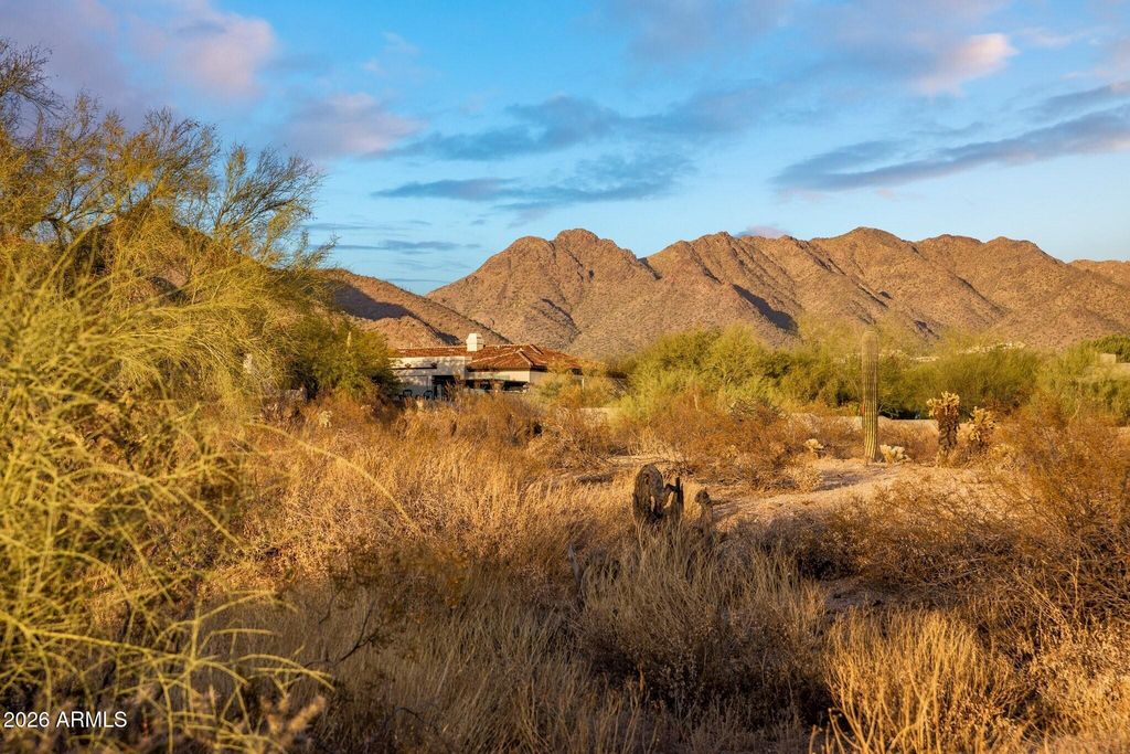 9402 E Diamond Rim Drive, Scottsdale, AZ 85255