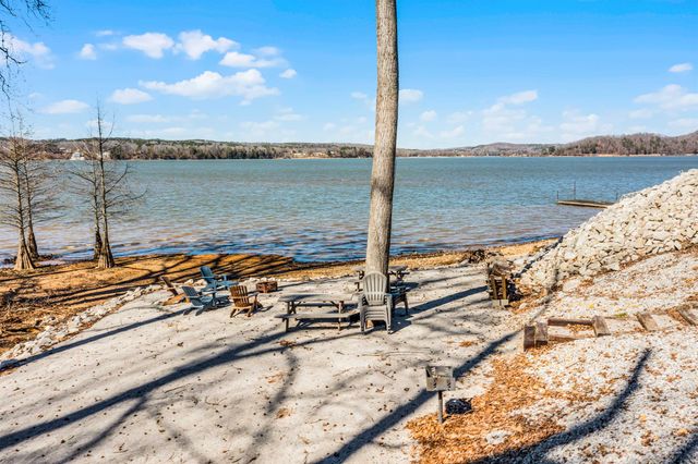 228 CHICKASAW TRACE RD, Cherokee, AL 35616