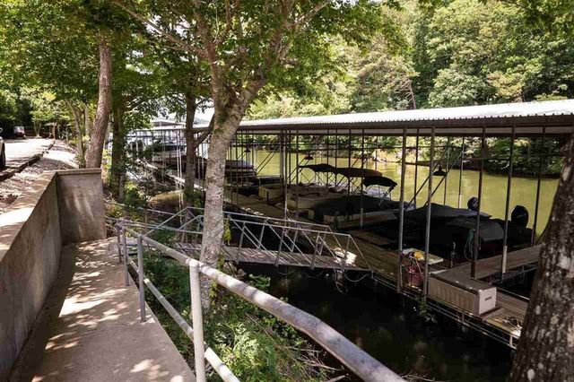 228 CHICKASAW TRACE RD, Cherokee, AL 35616