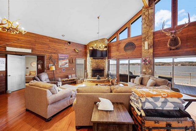 228 CHICKASAW TRACE RD, Cherokee, AL 35616