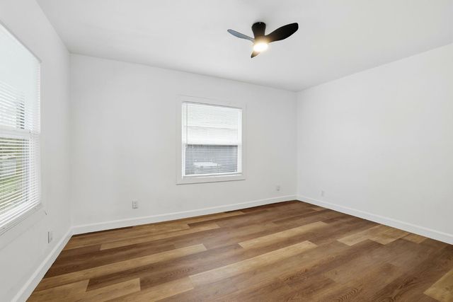 702 Dixieanne Ave, Sacramento, CA 95815