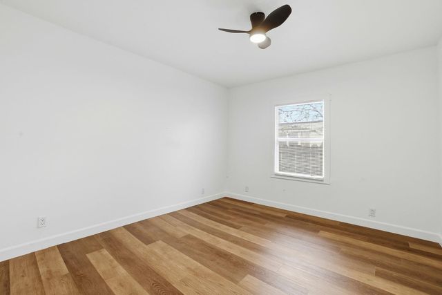 702 Dixieanne Ave, Sacramento, CA 95815