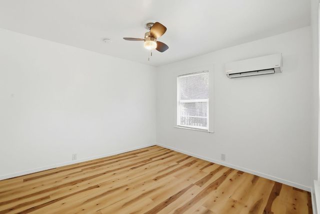 702 Dixieanne Ave, Sacramento, CA 95815