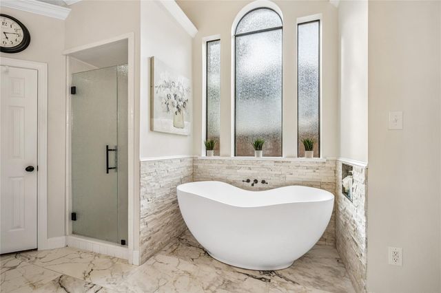 2406 Deep Lake Drive, Kingwood, TX 77345