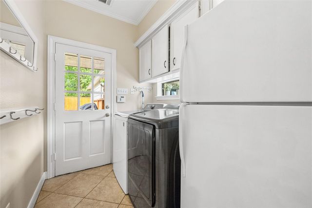 2406 Deep Lake Drive, Kingwood, TX 77345